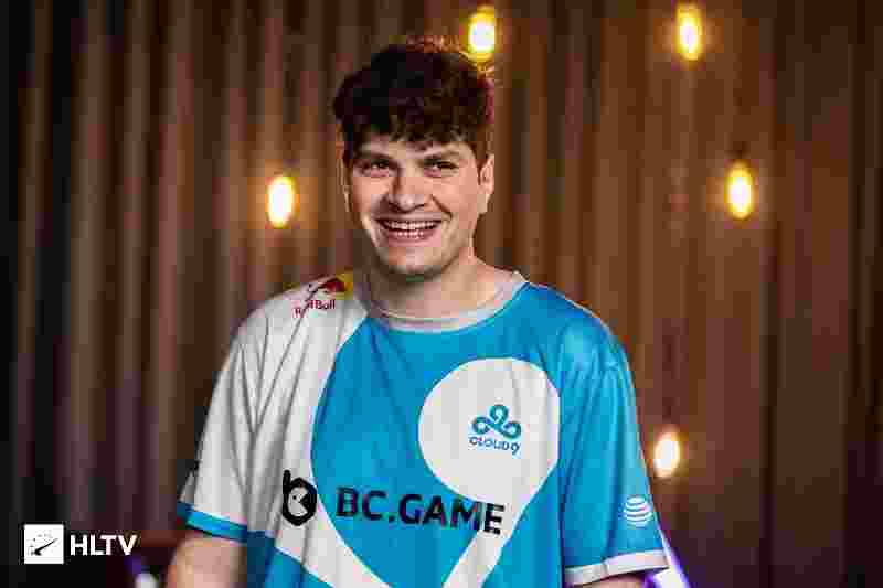 热议中超争冠：争冠悬念基本不在；申花没朋友拿不了冠军