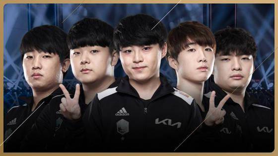 英超赛程提醒：曼城对阵利物浦,