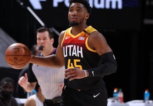 施瓦泽：澳超应该追赶亚洲联赛的水平；从五月休赛到十月是荒谬的