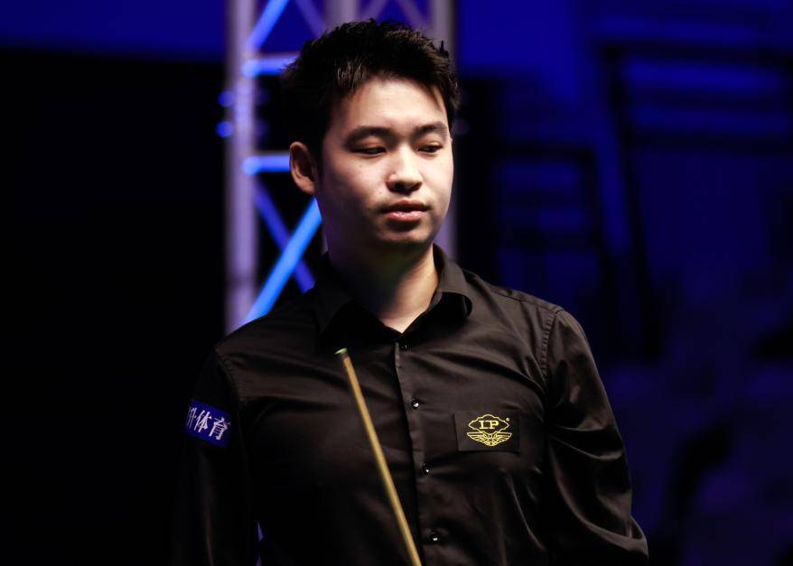 特别是在他 特别是在他