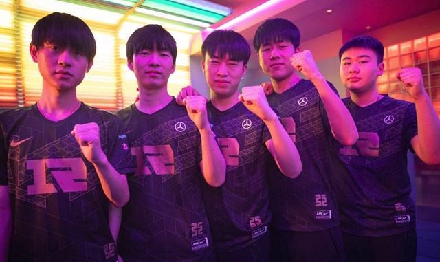 感和自律能 感和自律能