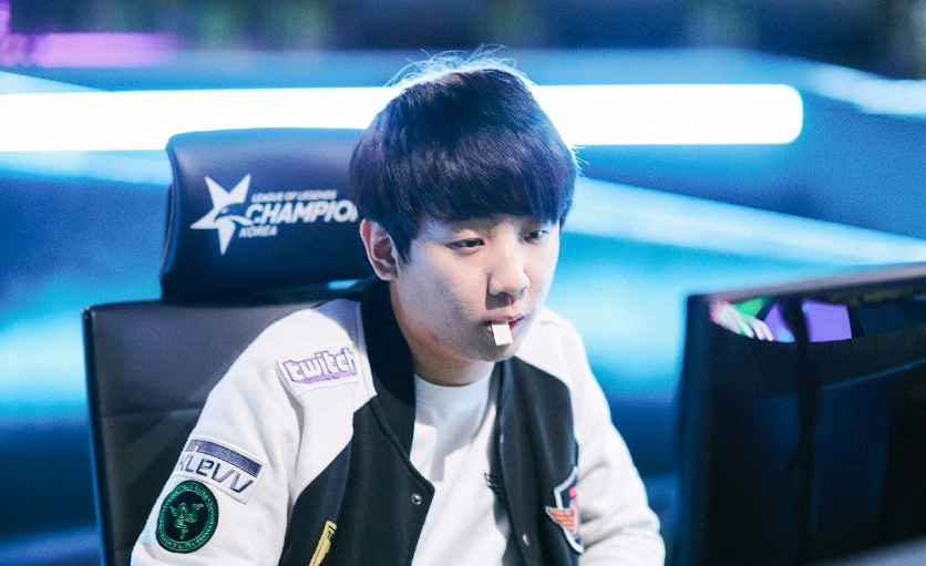 詹姆斯新赛 詹姆斯新赛